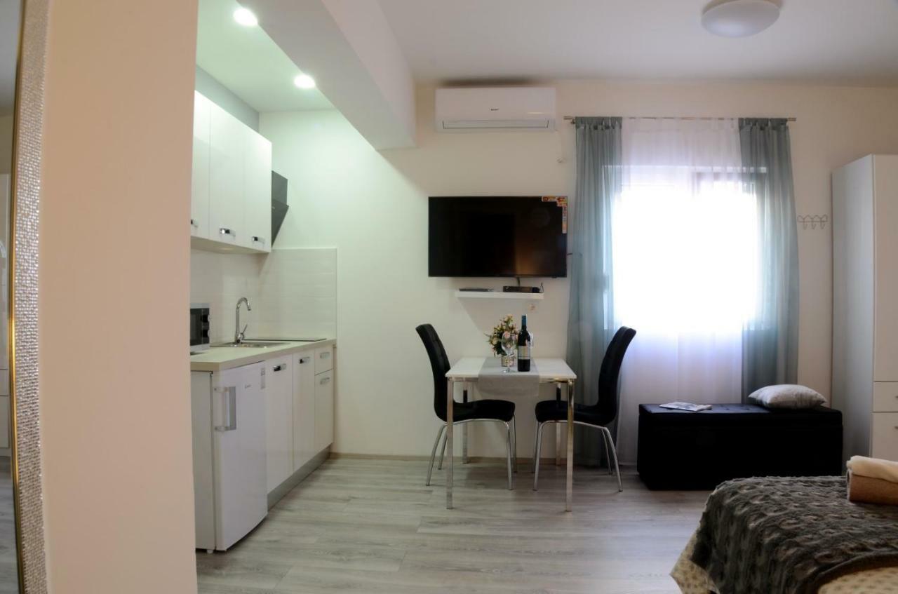 Apartments La Luna Zadar Buitenkant foto